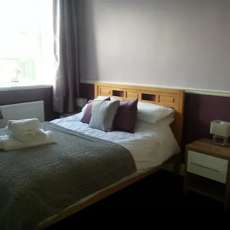 The Black Horse 宾馆 3*